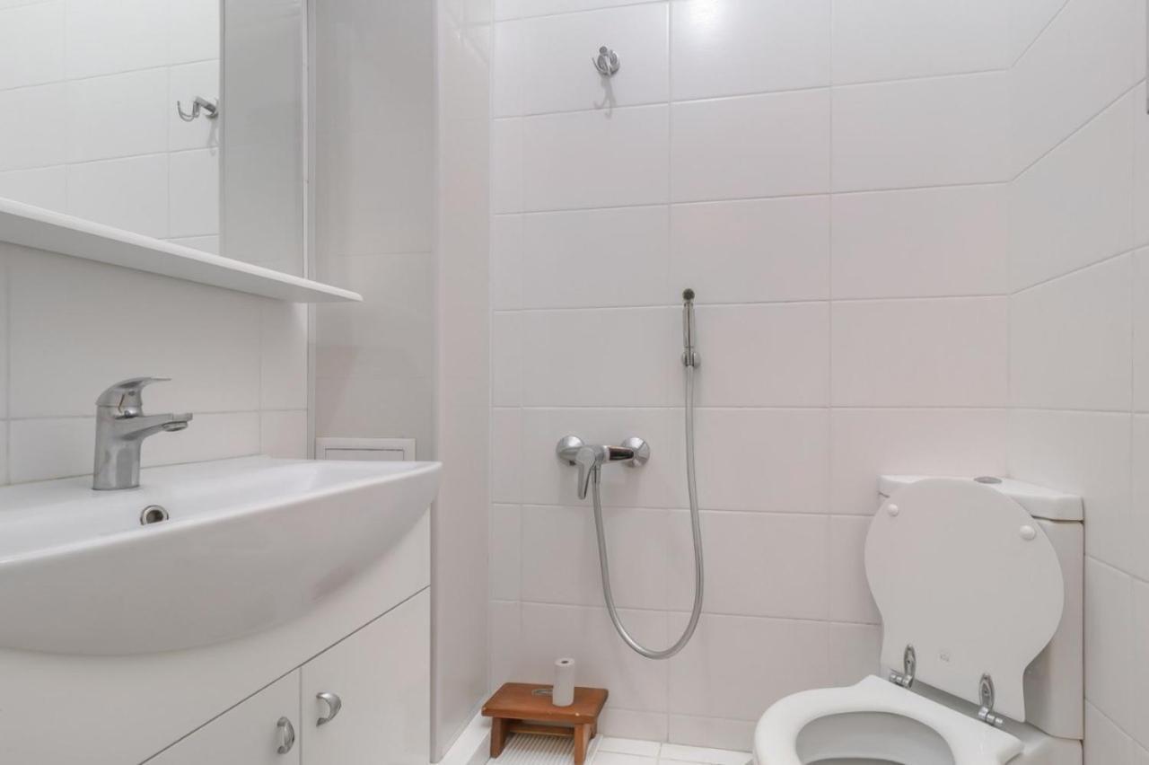 Large Apartment In The Center Dnipro Ngoại thất bức ảnh