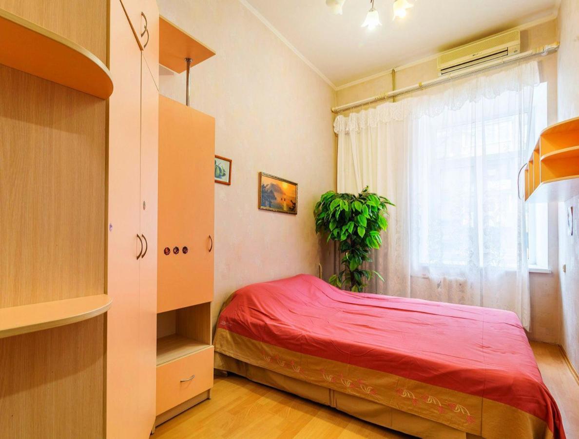 Large Apartment In The Center Dnipro Ngoại thất bức ảnh